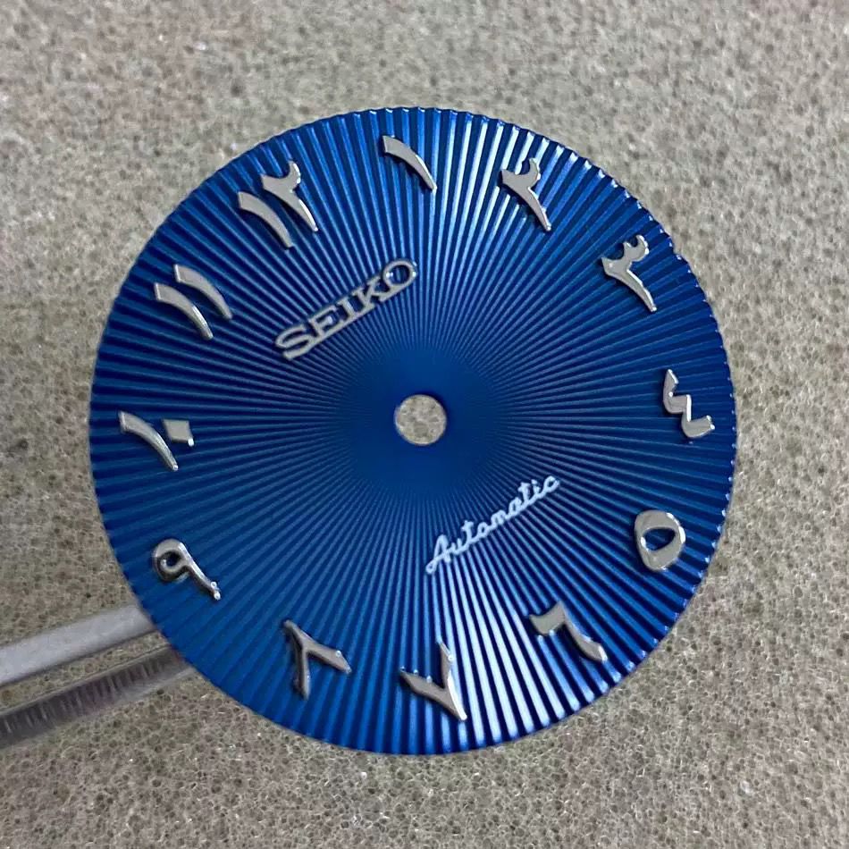 Roman nail dial