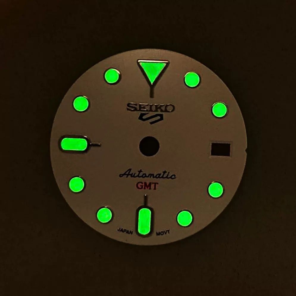 GMT Precision Dial