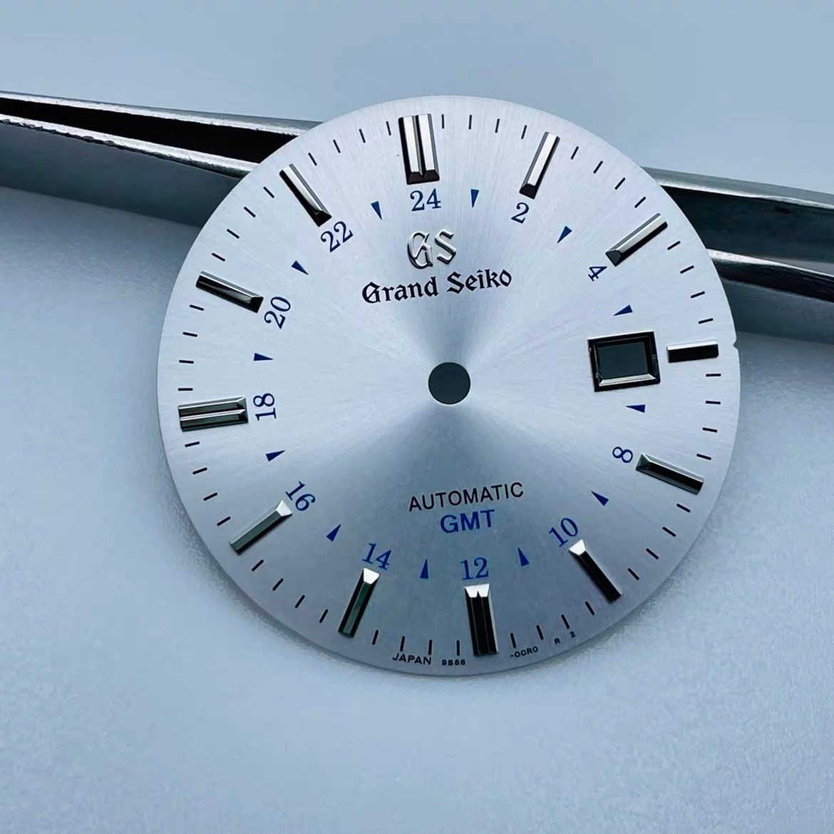 GMT diving table NH35 face plate dual time zone display