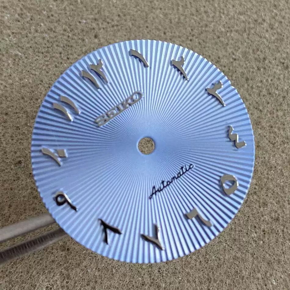 Roman nail dial