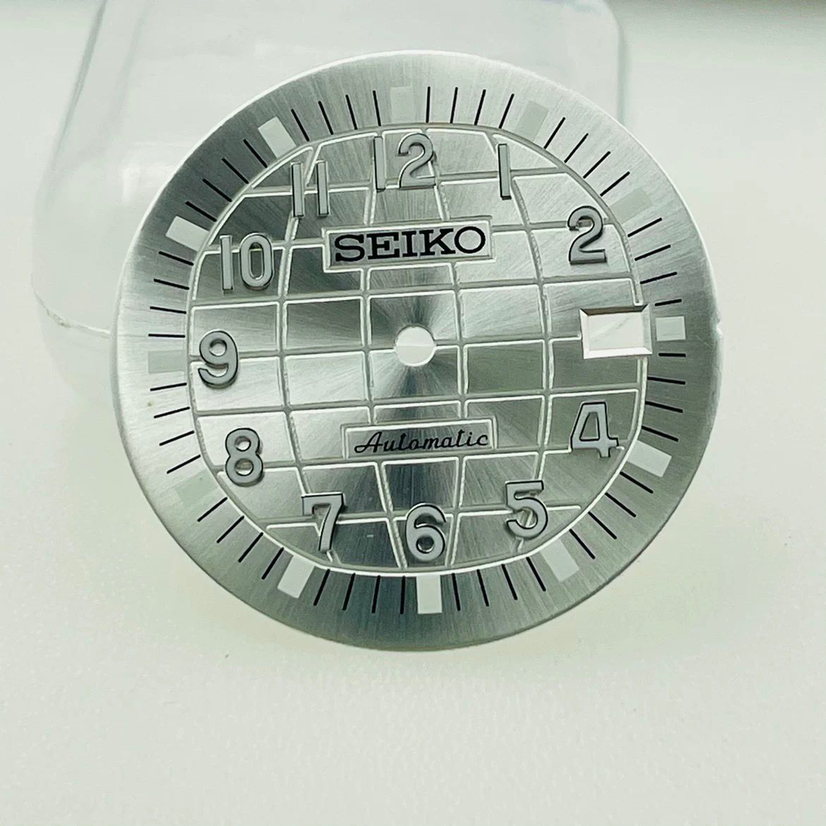 Hand grenade sun dial