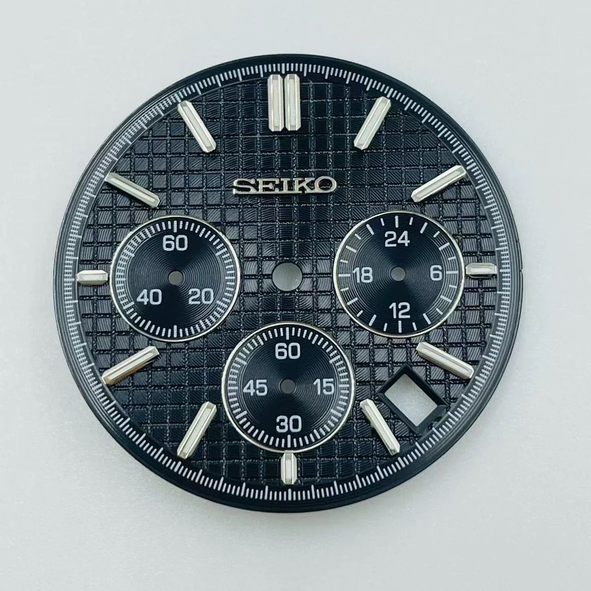 Quartz precision dial