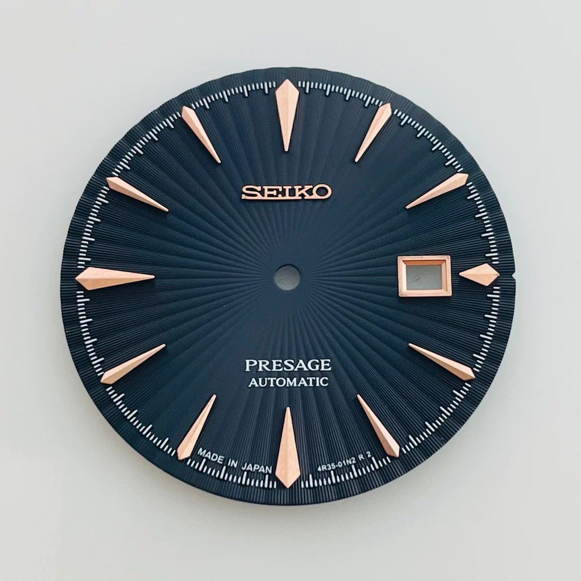 Cocktail dial