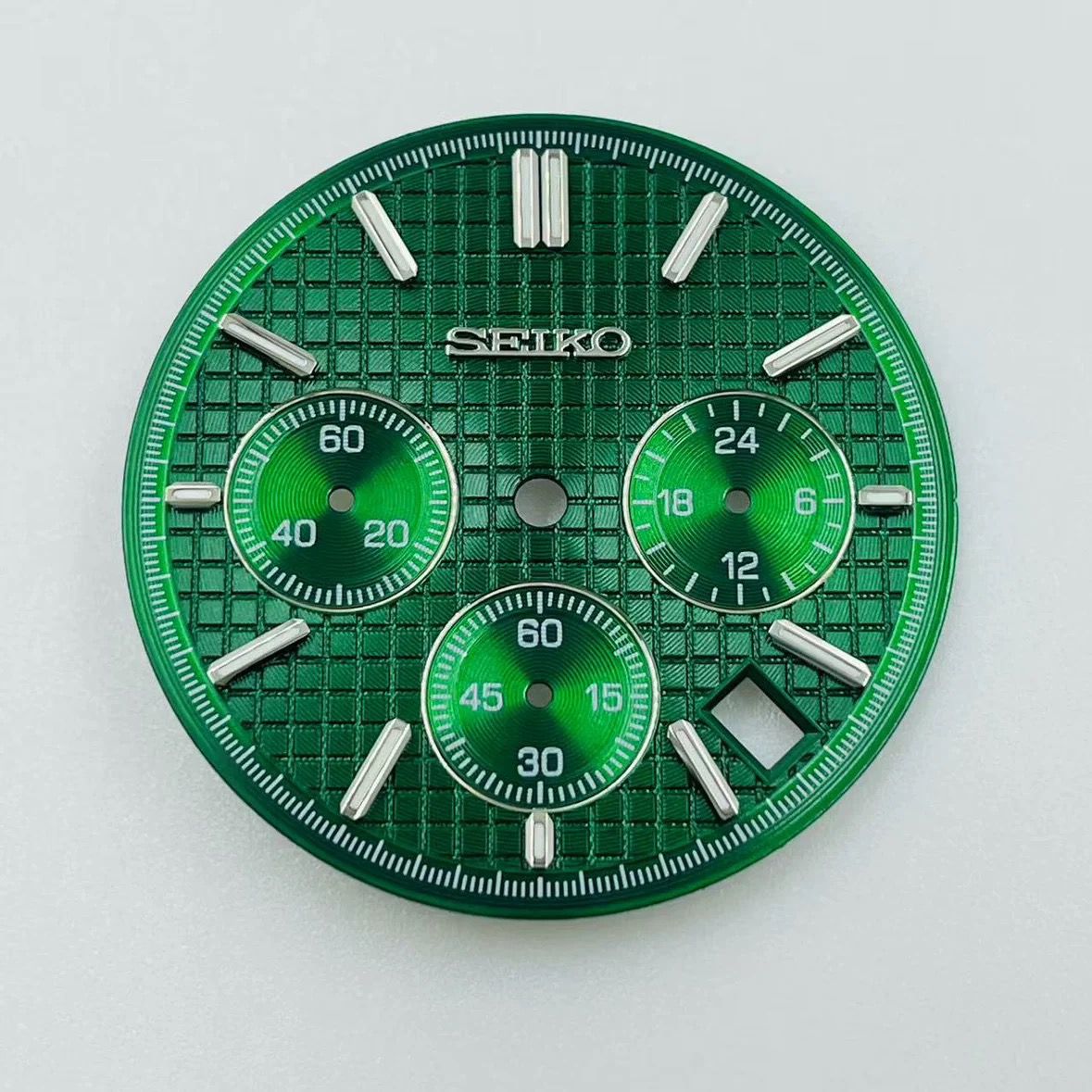 Quartz precision dial