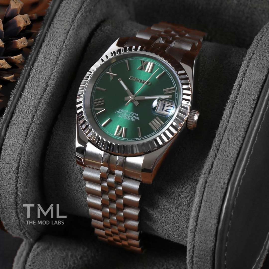 SeikoDatejust - dark green