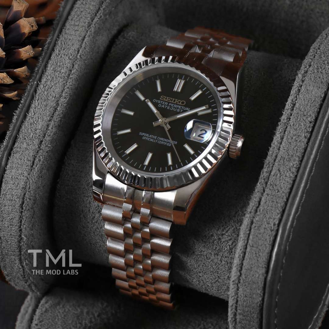 SeikoDatejust - Stealth Black